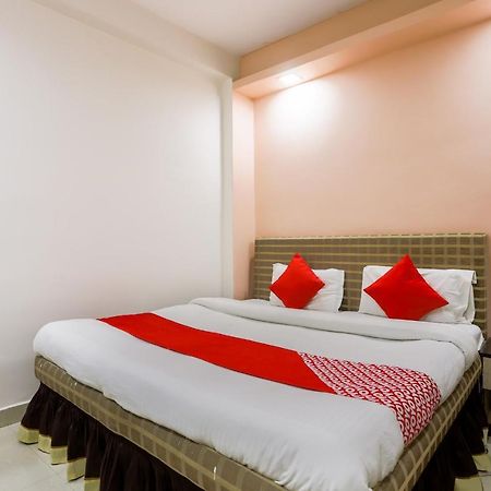 Oyo 943 The Hotel Swastik Inn فاراناسي المظهر الخارجي الصورة