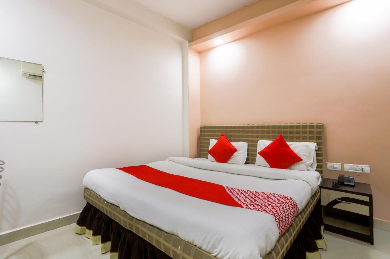 Oyo 943 The Hotel Swastik Inn فاراناسي المظهر الخارجي الصورة